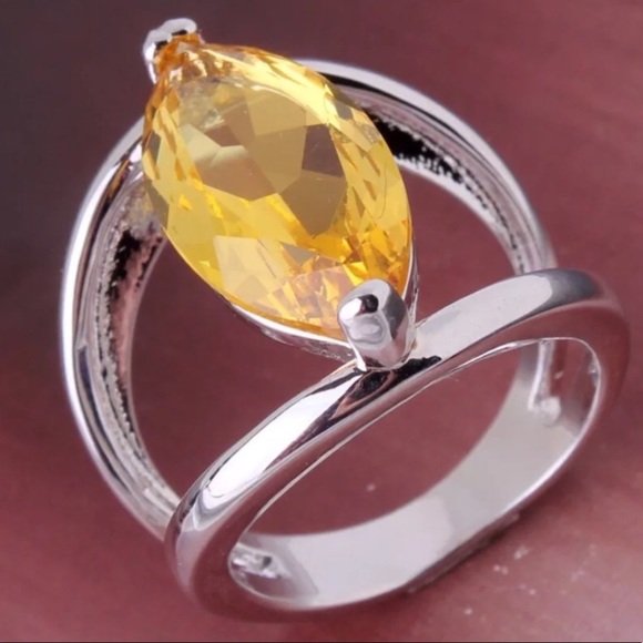 Swarovski Crystal Marquise Champagne Silver Ring! - Picture 12 of 15